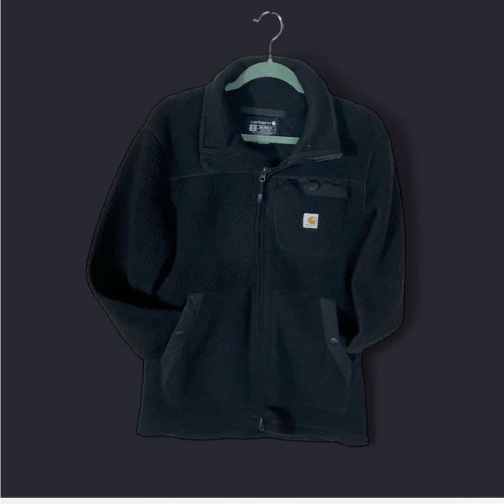 Women carhartt jacket small fits like medium